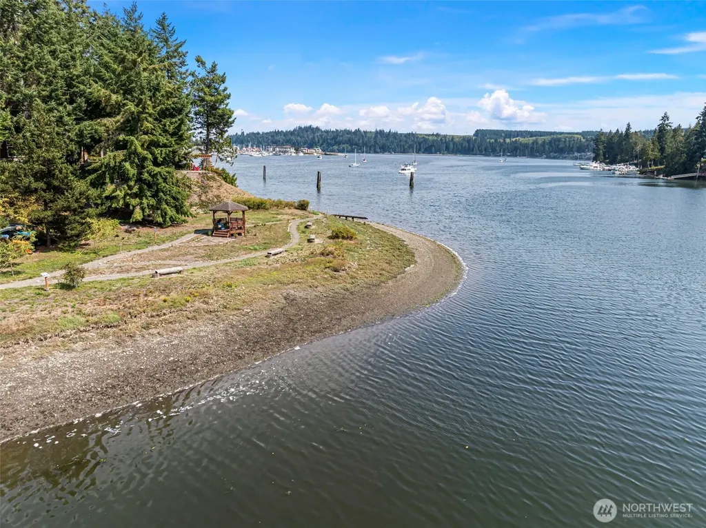150 Ebb Tide Court Port Ludlow WA 98365