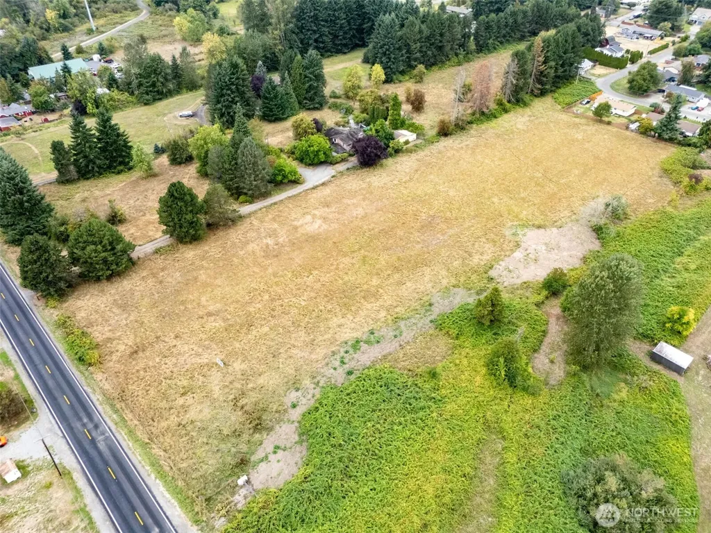 14721 Pioneer Way E Puyallup WA 98372