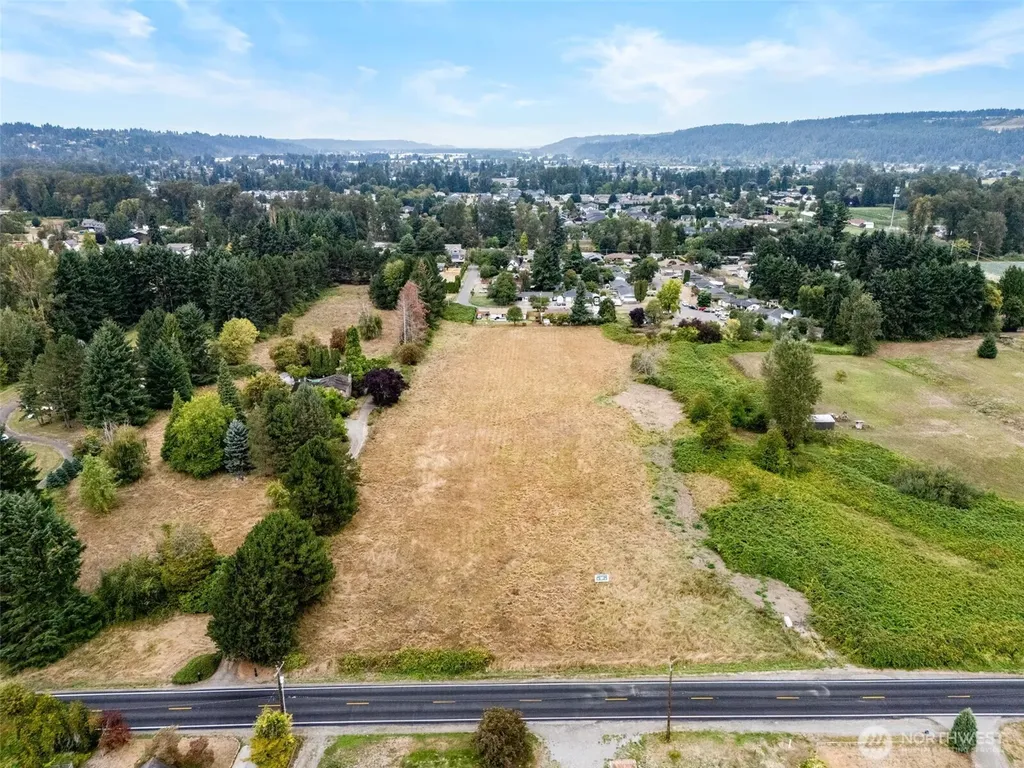 14721 Pioneer Way E Puyallup WA 98372