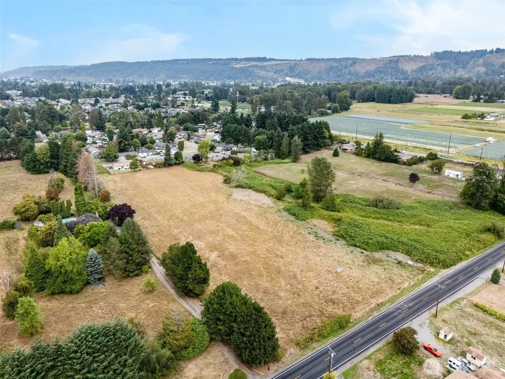14721 Pioneer Way E Puyallup WA 98372