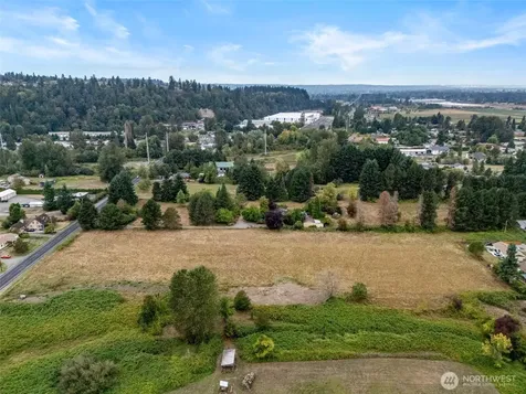 14721 Pioneer Way E Puyallup WA 98372