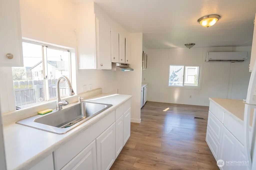 900 N Grape Moses Lake WA 98837