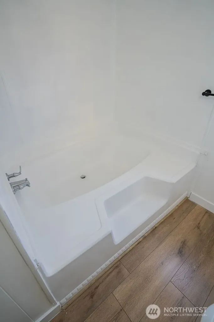 900 N Grape Moses Lake WA 98837