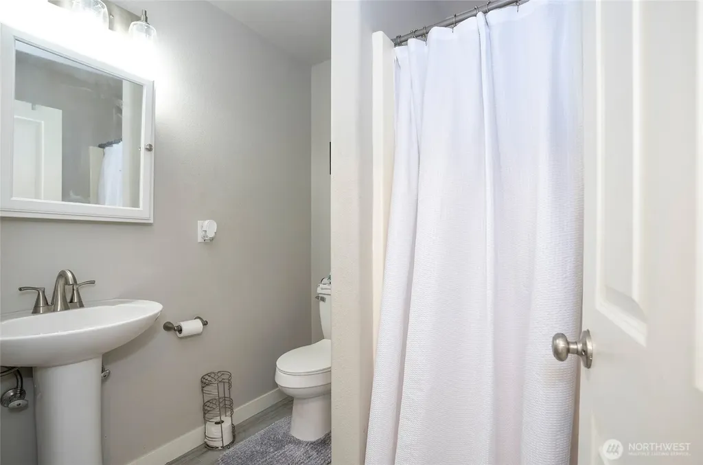 20112 150th Avenue E Graham WA 98338