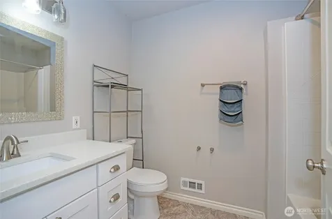 20112 150th Avenue E Graham WA 98338