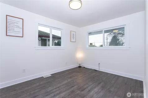 7305 32nd Avenue S Seattle WA 98118