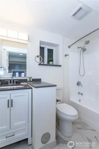 7305 32nd Avenue S Seattle WA 98118