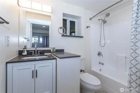 7305 32nd Avenue S Seattle WA 98118