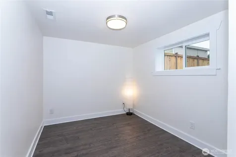 7305 32nd Avenue S Seattle WA 98118