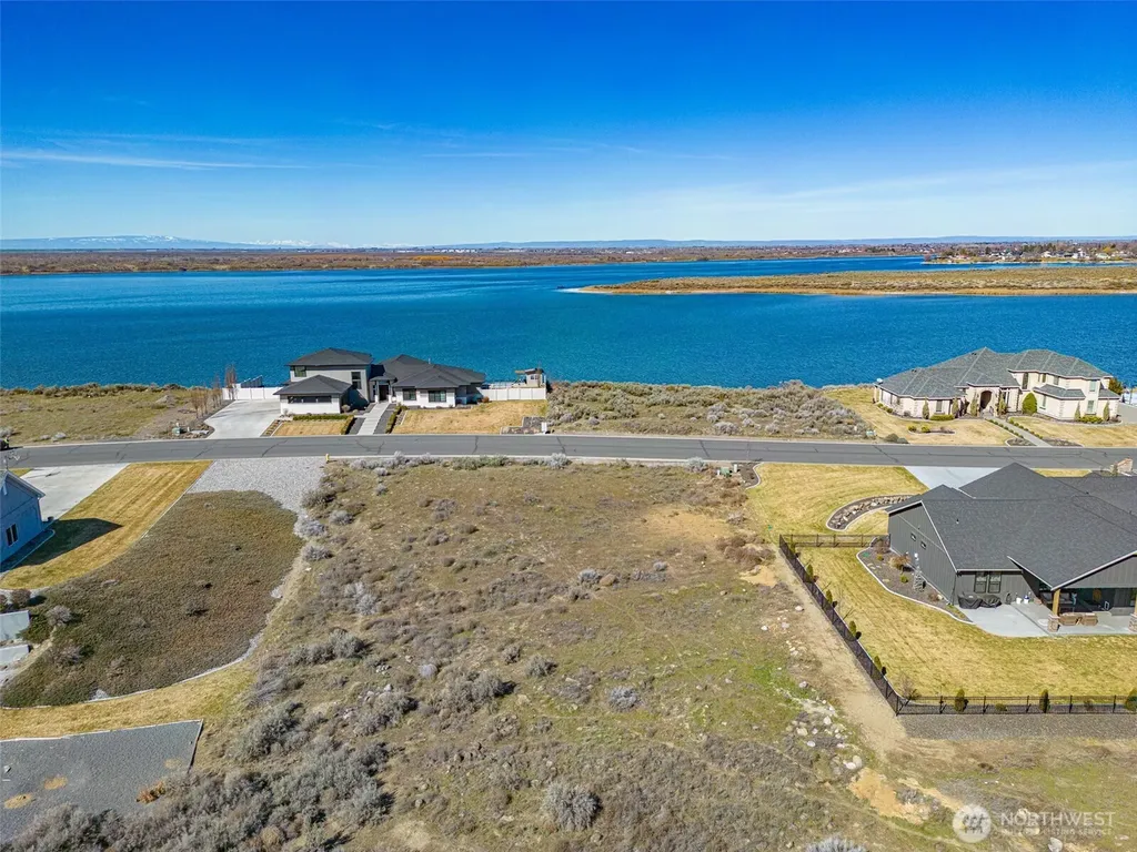 7382 Dune Lake Road SE Moses Lake WA 98837