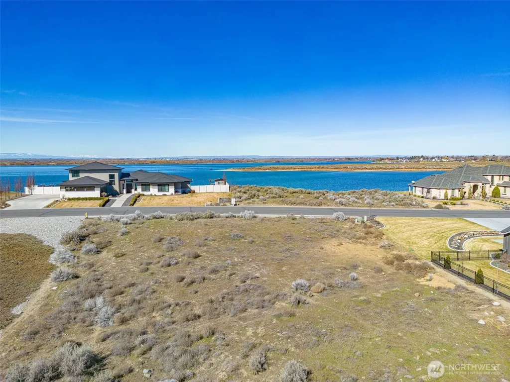 7382 Dune Lake Road SE Moses Lake WA 98837