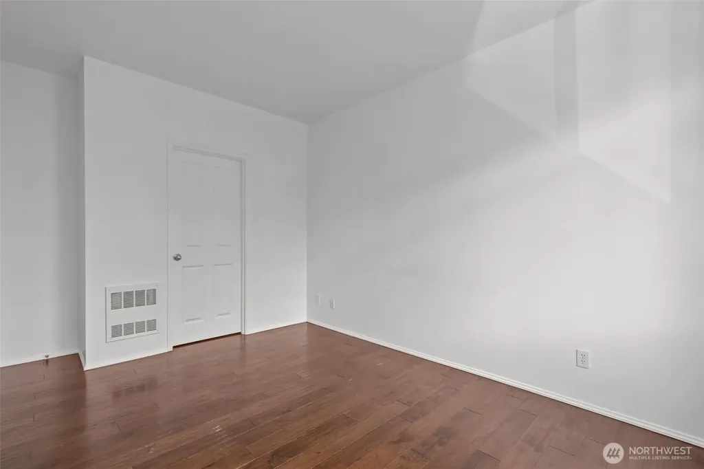 535 241st Lane SE Sammamish WA 98074