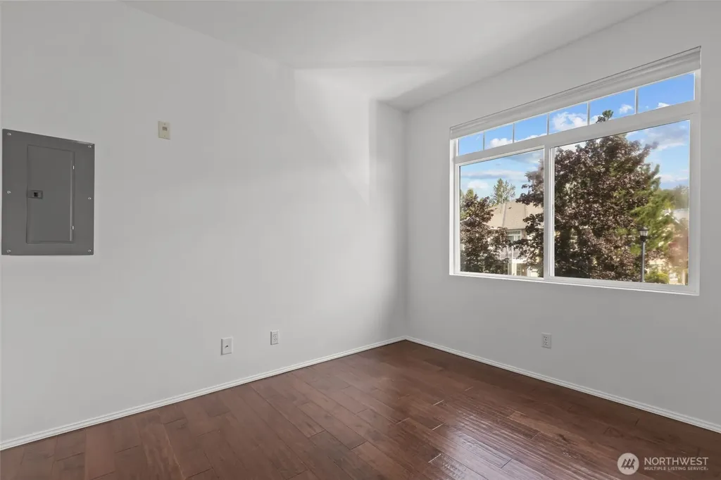 535 241st Lane SE Sammamish WA 98074