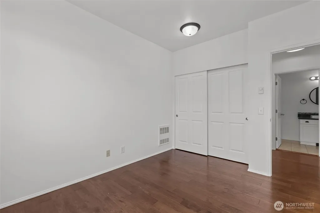 535 241st Lane SE Sammamish WA 98074