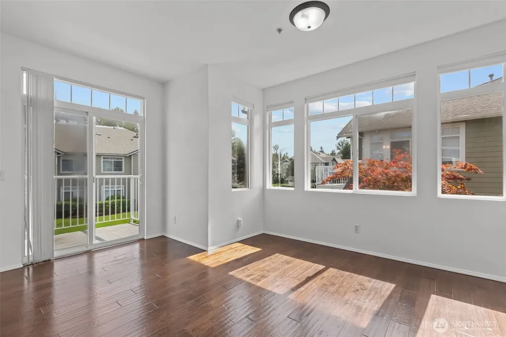 535 241st Lane SE Sammamish WA 98074