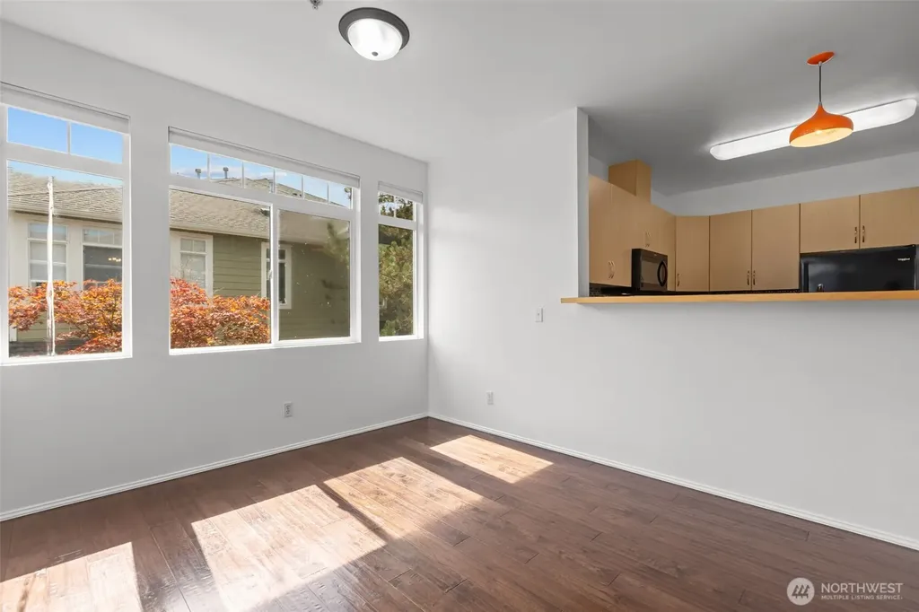 535 241st Lane SE Sammamish WA 98074