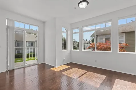 535 241st Lane SE Sammamish WA 98074