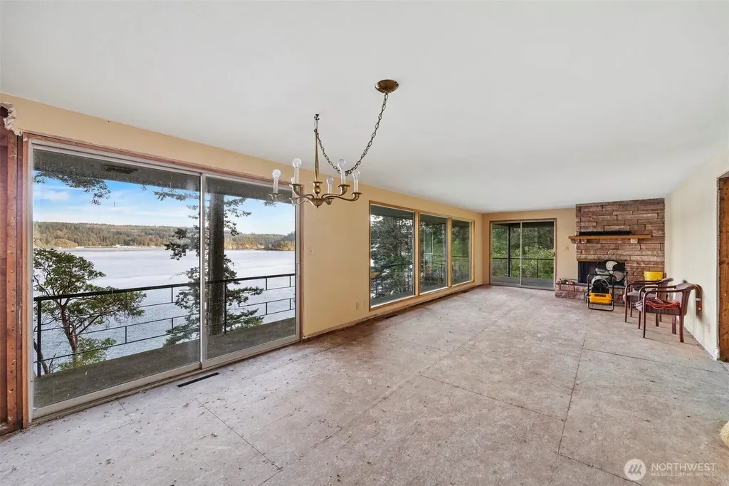 5318 Quiet Cove Road Anacortes WA 98221