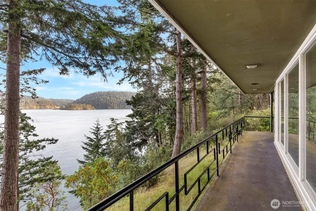5318 Quiet Cove Road Anacortes WA 98221