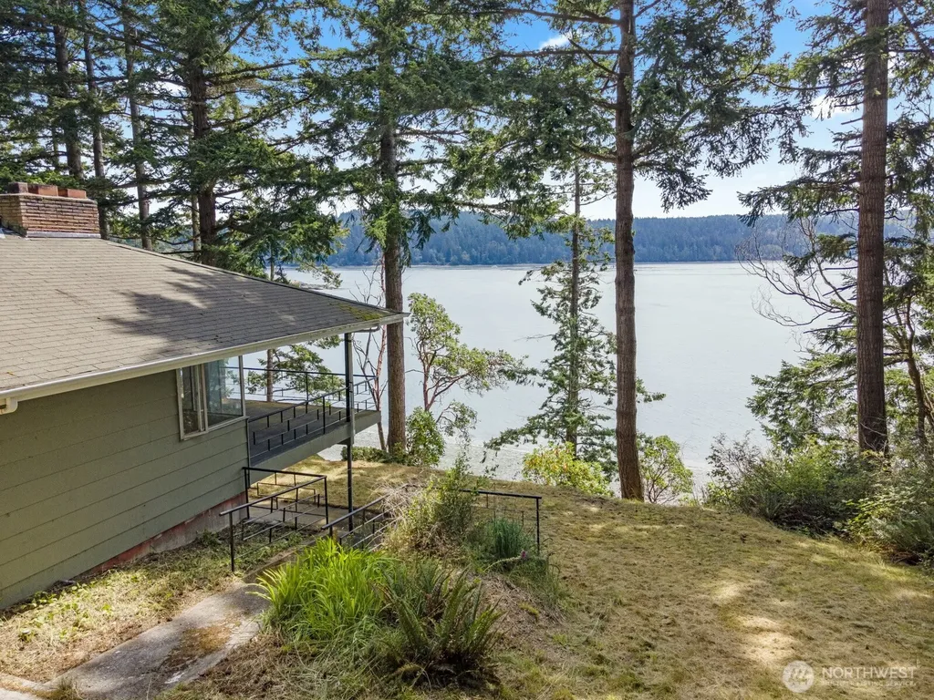 5318 Quiet Cove Road Anacortes WA 98221