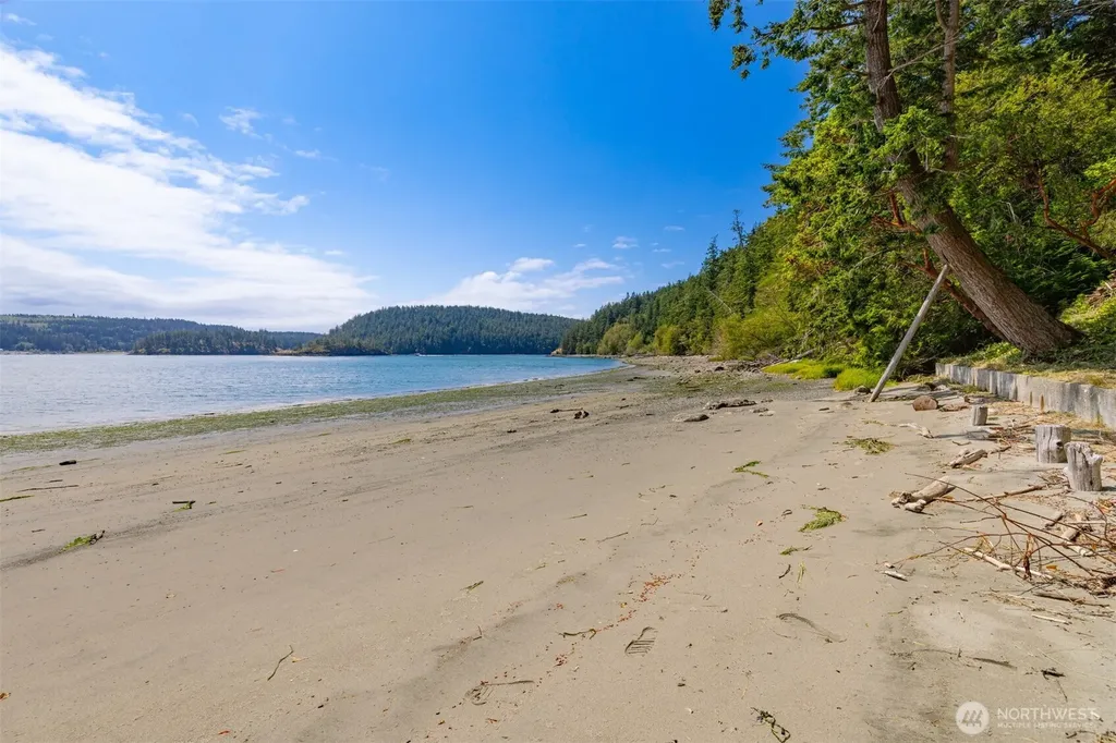 5318 Quiet Cove Road Anacortes WA 98221