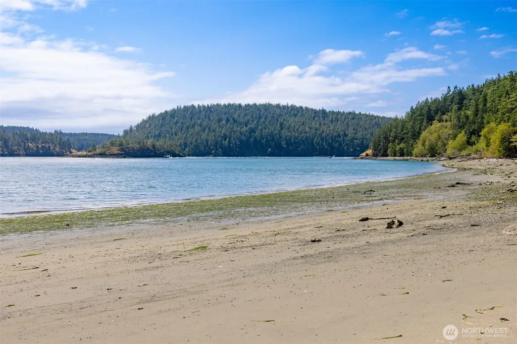 5318 Quiet Cove Road Anacortes WA 98221