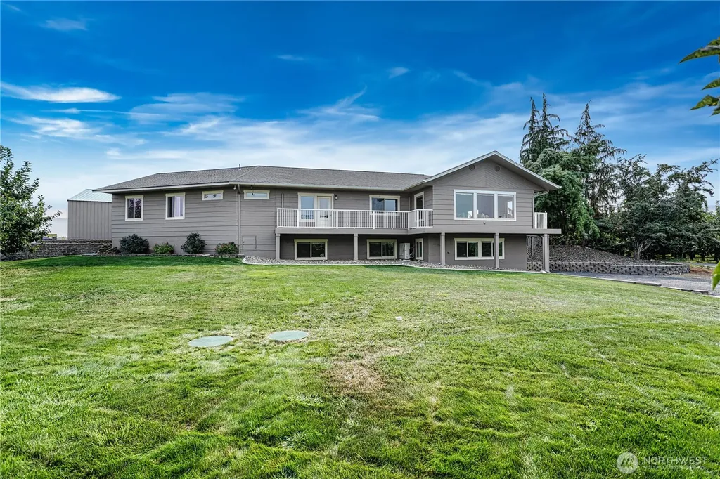 2545 6th SE East Wenatchee WA 98802