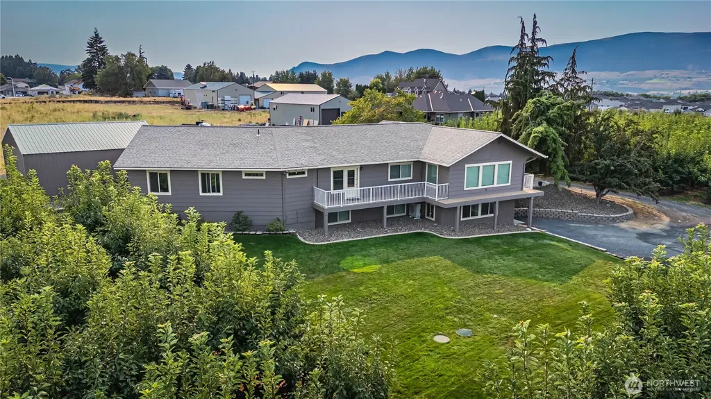 2545 6th SE East Wenatchee WA 98802