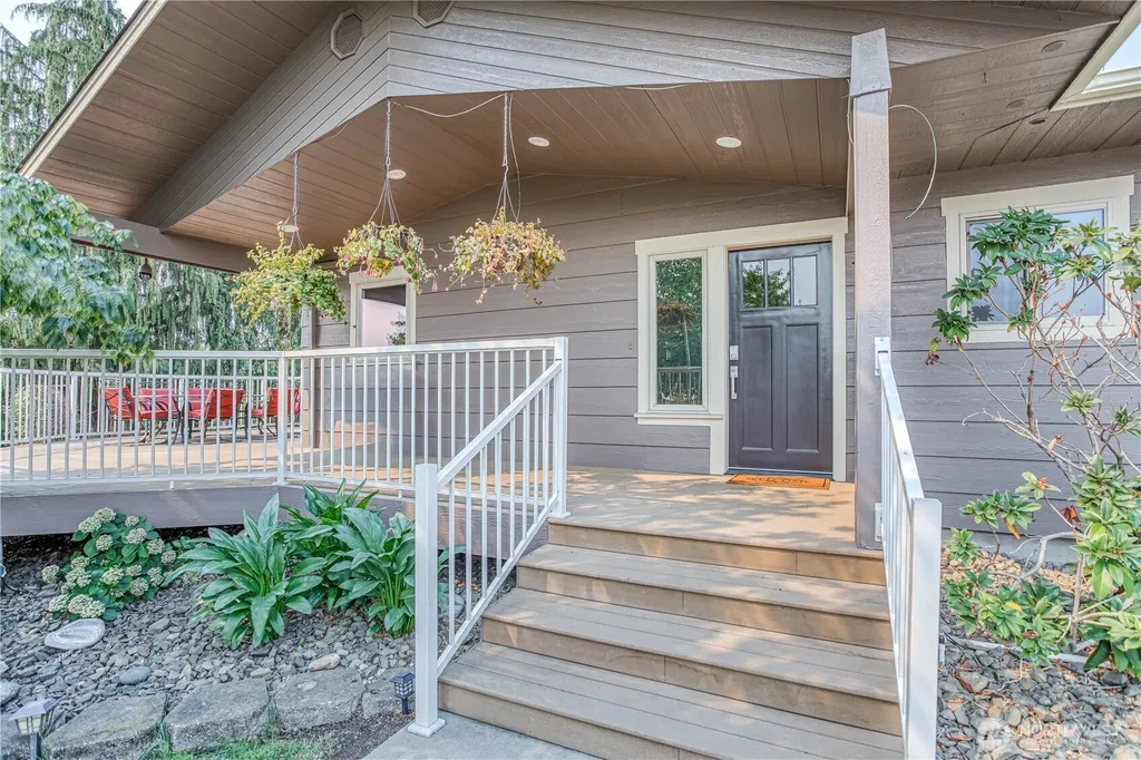 2545 6th SE East Wenatchee WA 98802