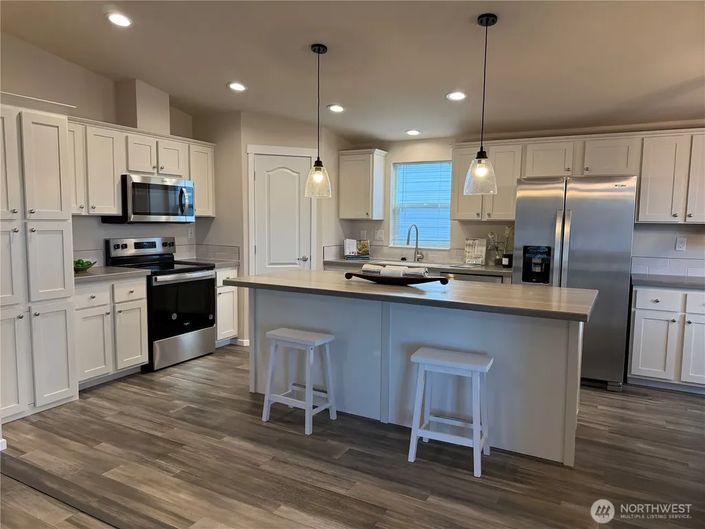 896 N Rock Rose Avenue Sequim WA 98382