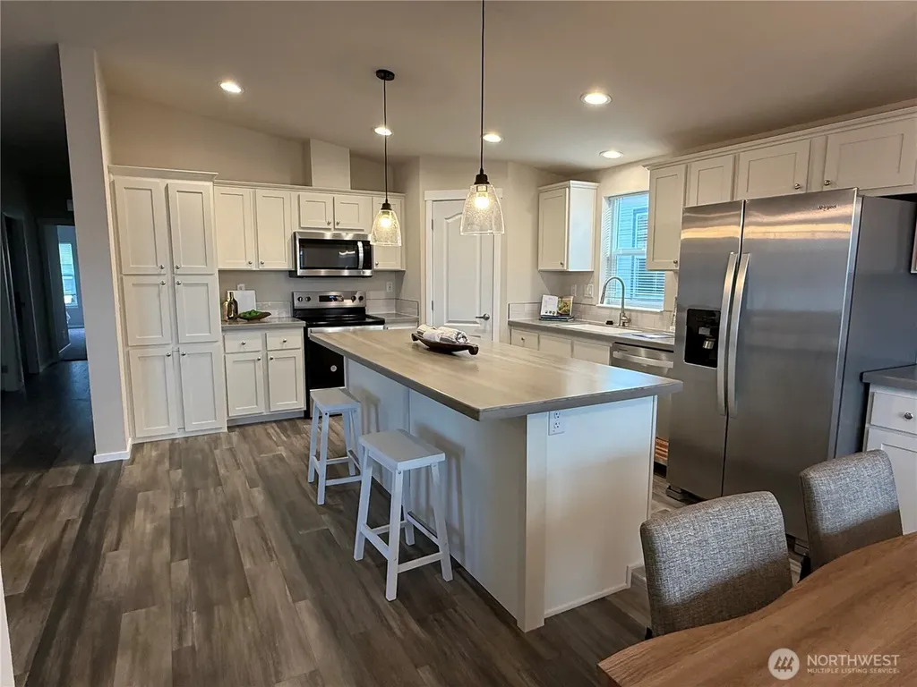 896 N Rock Rose Avenue Sequim WA 98382