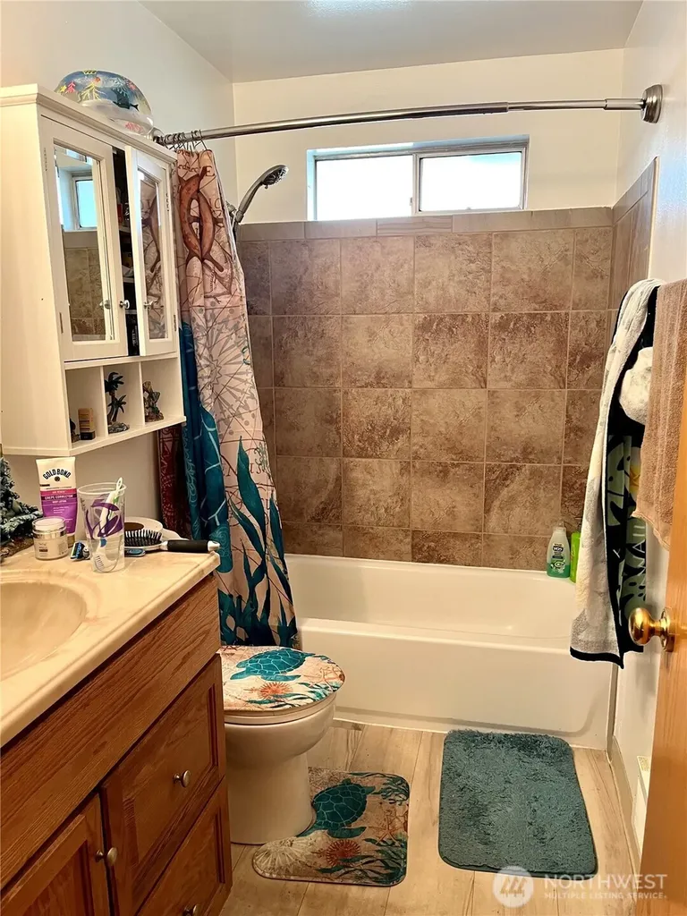 1004 15th Avenue Milton WA 98354