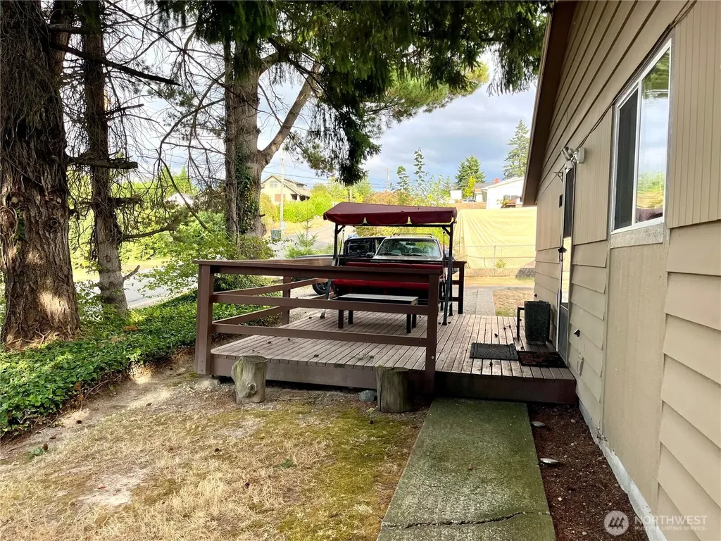 1004 15th Avenue Milton WA 98354