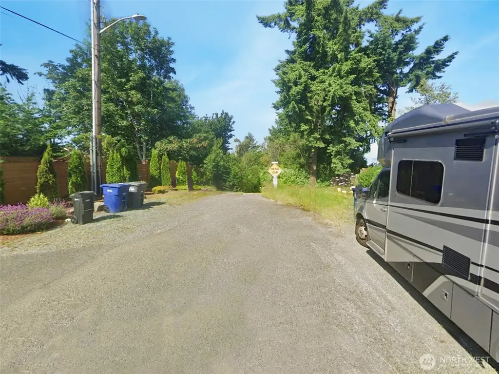 1517 SW 124th Street Burien WA 98146