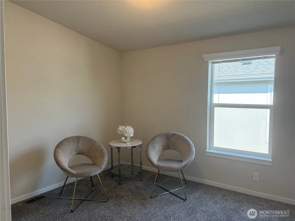 886 N Rock Rose Avenue Sequim WA 98382