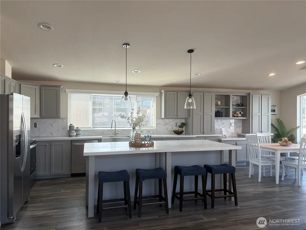 886 N Rock Rose Avenue Sequim WA 98382