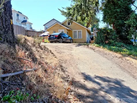 1409 Monroe Avenue NE Renton WA 98056