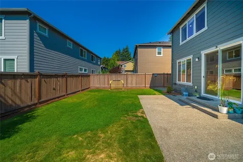 19821 75th Avenue NE Kenmore WA 98028