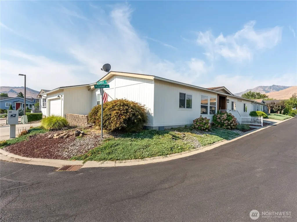 1625 Pleasant Avenue Wenatchee WA 98801
