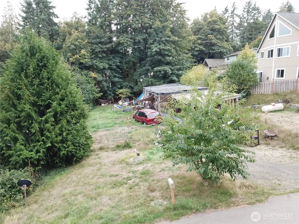 4646 SE Greenshores Port Orchard WA 98367