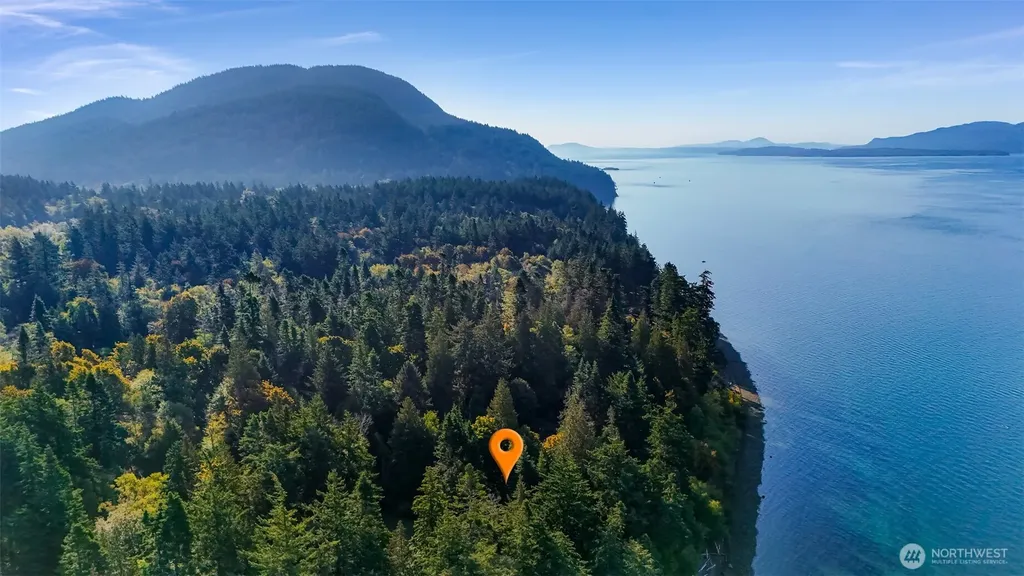 16 S Nugent Road Lummi Island WA 98262