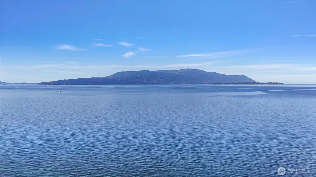 16 S Nugent Road Lummi Island WA 98262