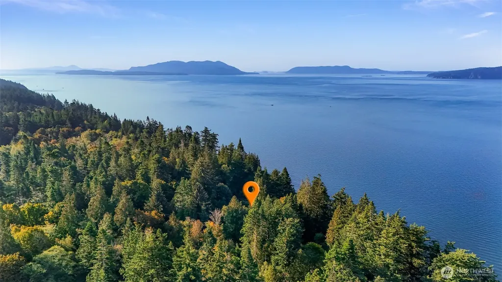 16 S Nugent Road Lummi Island WA 98262