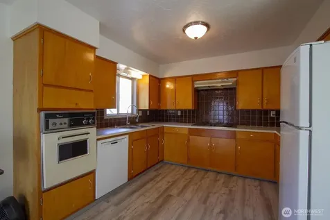 159 E 10th Avenue Colville WA 99114