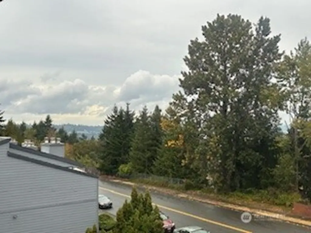 2617 NE 4th Street Renton WA 98056