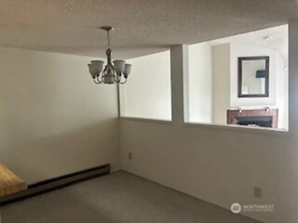 2617 NE 4th Street Renton WA 98056