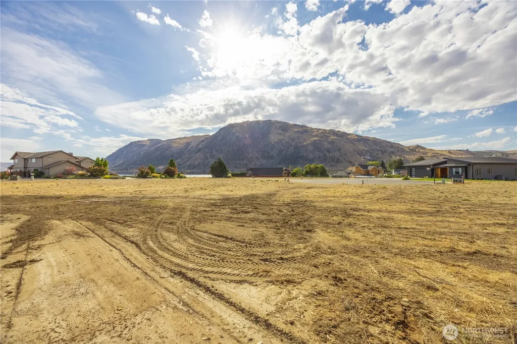 721 Heron Court Brewster WA 98812