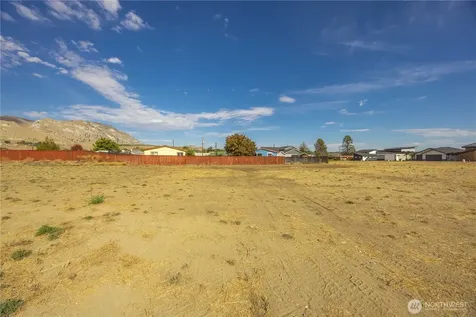 721 Heron Court Brewster WA 98812