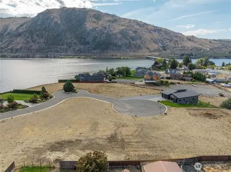721 Heron Court Brewster WA 98812