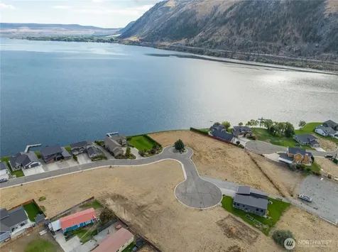 721 Heron Court Brewster WA 98812